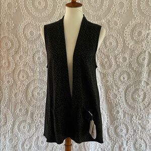 Parsley & Sage Black & Green Sleeveless Reversible to Solid Black Vest Pockets